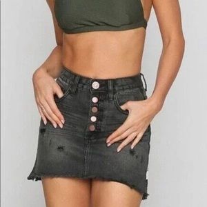 Size 25 One x One Teaspoon Bandit Black/Gray Denim Mini Skirt